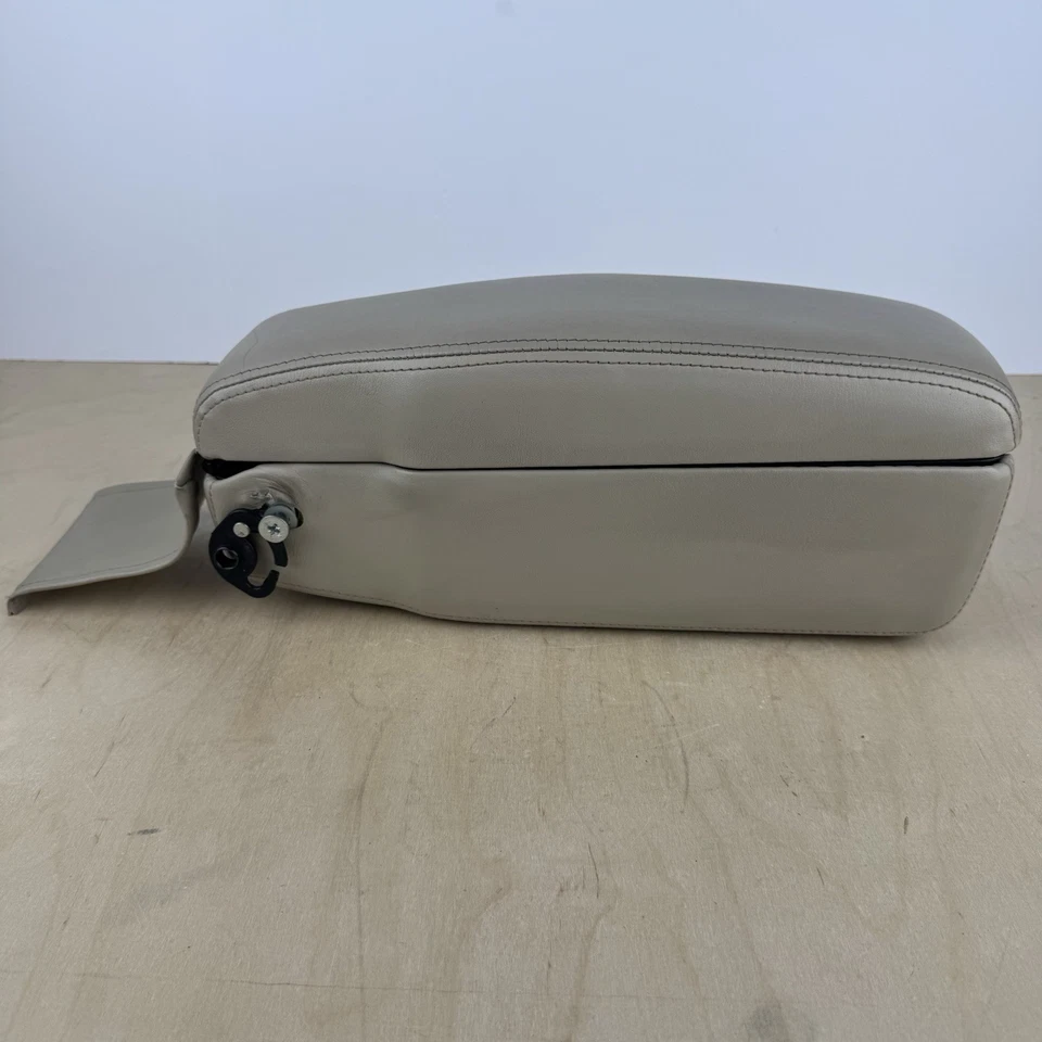 Cadillac Deville 1994-1997 consola central almacenamiento reposabrazos plegable con portavasos Foto 3 de 4