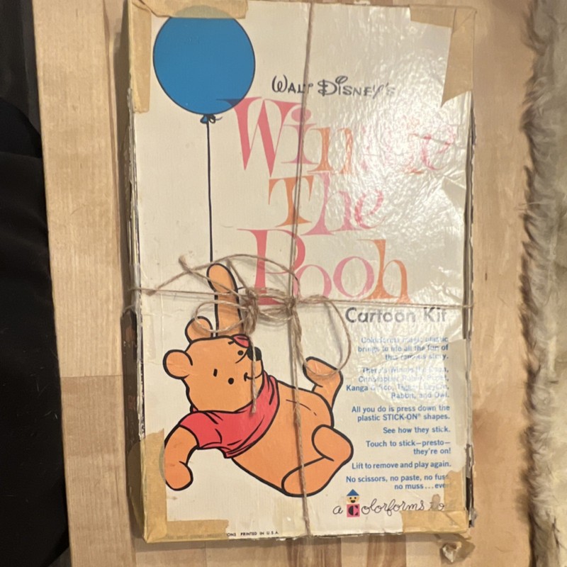 Colorforms Winnie the Pooh Cartoon Kit Walt Disney Ages 3-7 Years 3-4 4-7