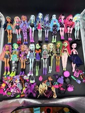 Huge Monster High Dolls Pets  Accessories Lot Various Generations  Waves