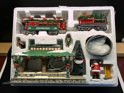    VIDEO  Dept 56  #55320 Snow Village Home for the Holidays Express - READ