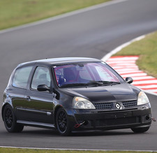 Track-Ready Renault Clio 182!