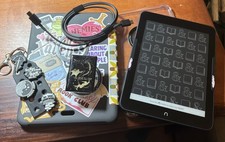 B N Nook GlowLight 4 Plus - Romantasy Reader Bundle - 2 Cases Accessories