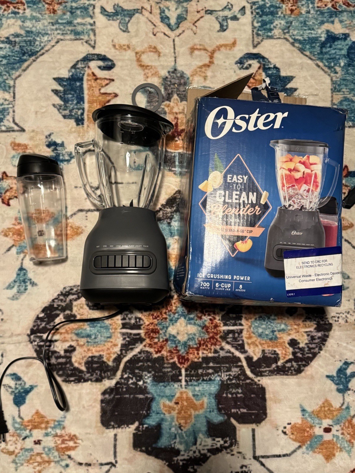 Oster 8-Speed Glass Jar Blender with Dishwasher Safe 20oz Blend-n-Go Cup