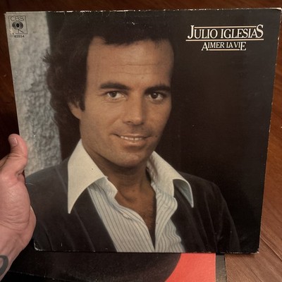 Julio Iglesias - Aimer La Vie - 1978 Vinyl LP CBS, Very Good Condition