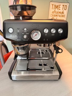 SAGE the Barista Express Impress mit extra viel Zubehör