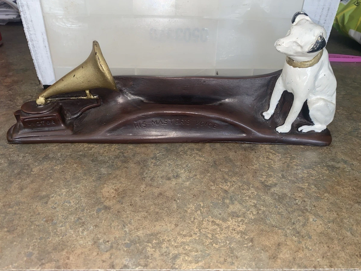 His Masters Voice Records In Collectible Victor Phonographs for