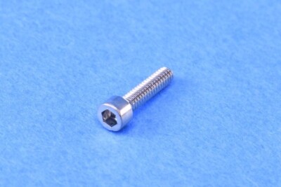 100 McMaster M4-0.7 x 9mm Socket Hex Cap Head Screw Fastener Stainless Steel