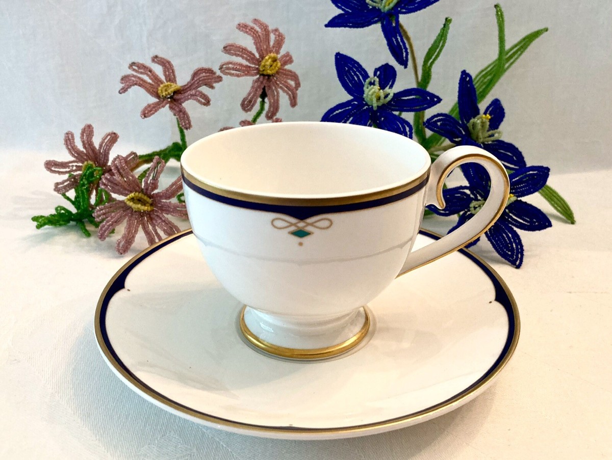 Lovely Villeroy Boch Villa Raphael Bone China Cup Saucer
