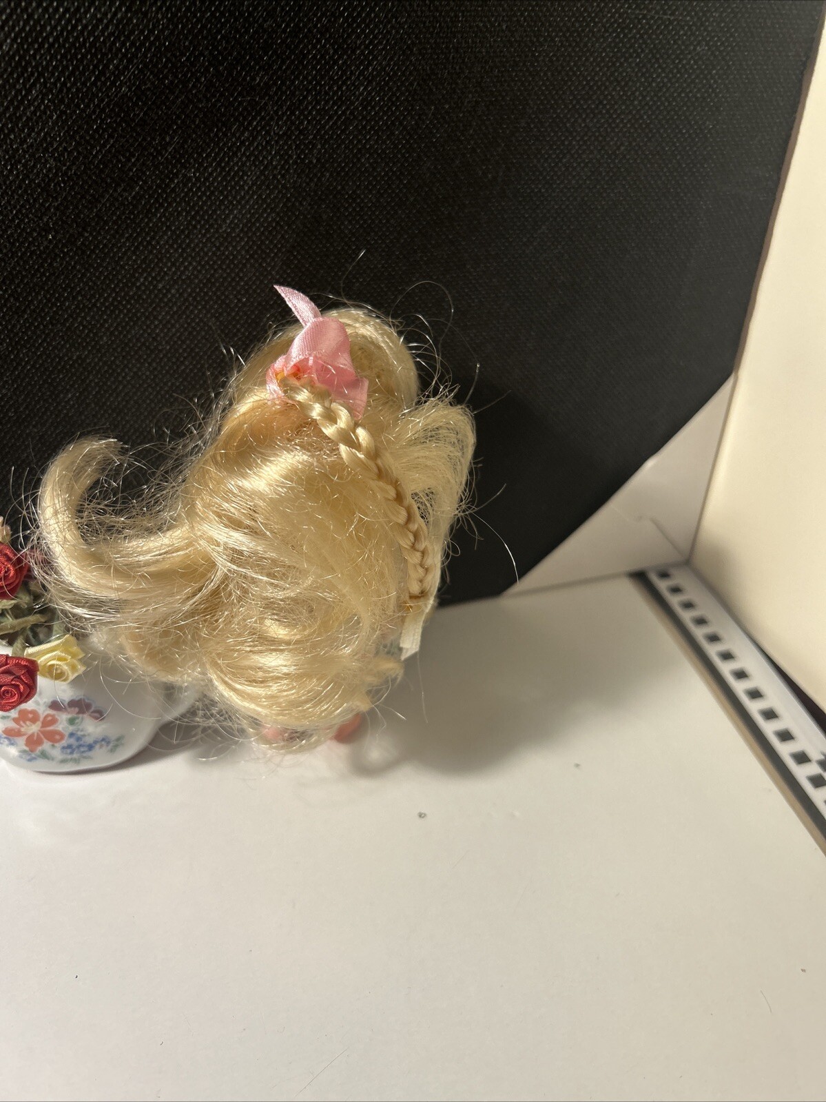 Picture 4 of 5
