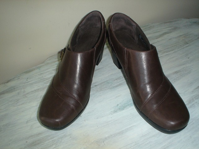 clarks womens shoes size 11