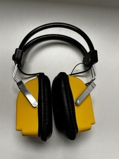 Windsor Model HP-69 AM/FM Headphone Radio Vintage  For Parts Or Repair Only  