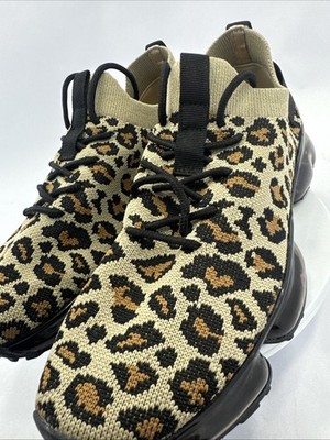 La Sheila Flow 19 Sneakers Women s 7.5 Leopard Print Elastic Fashion Mesh Air