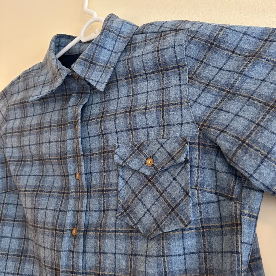 Camisa xadrez azul vintage Pendleton pura lã virgem feminina tamanho G pequena EUA - Imagem 3 de 4