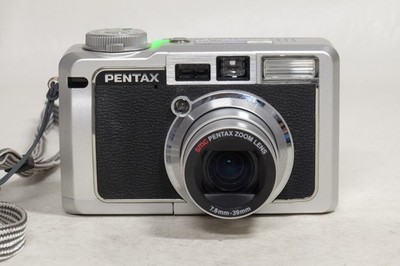 PENTAX Pentax Optio 750Z 7.0 MP Digital Camera - Silver w/case 