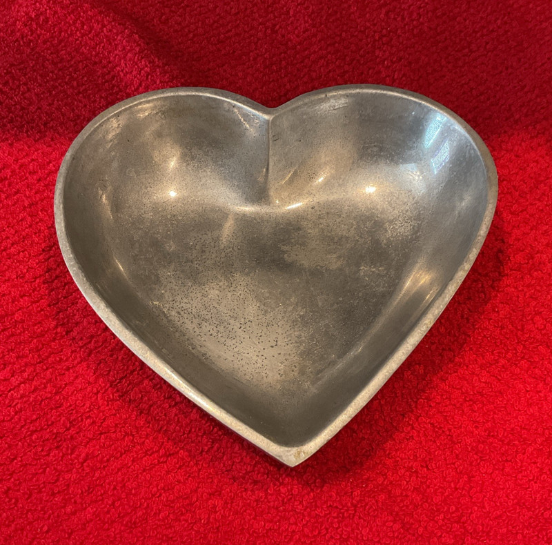 Heart Shaped Silver Tone Metal Decorative Bowl/Dish, Hearts & Love  Wedding