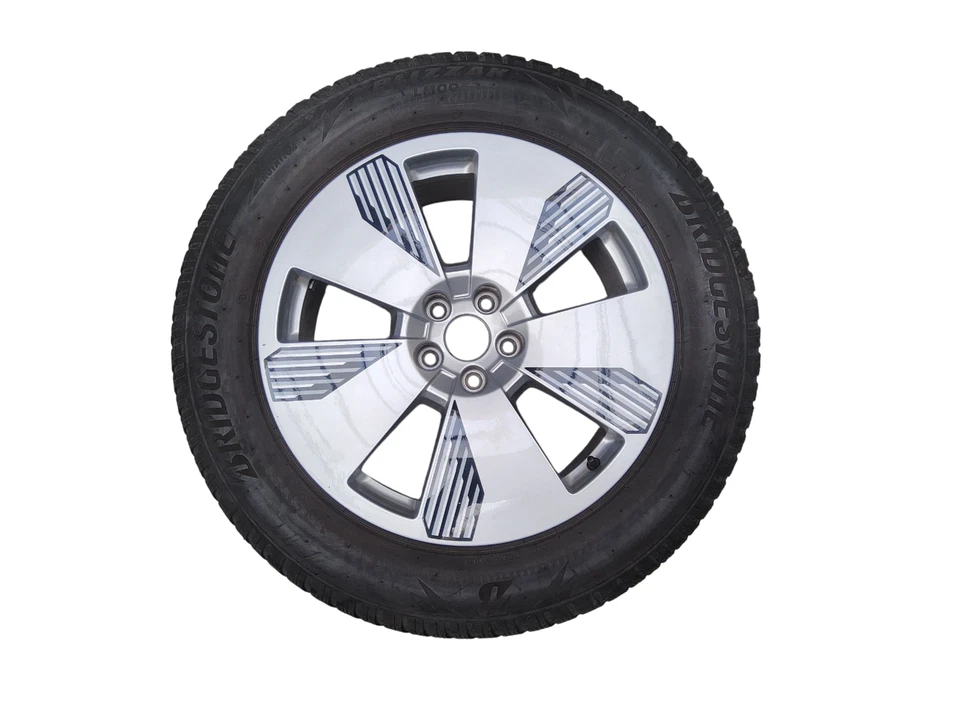 Original Audi etron e-tron Winter Felgen 255 55 19 Bridgestone Winterräder - Bild 3 von 4