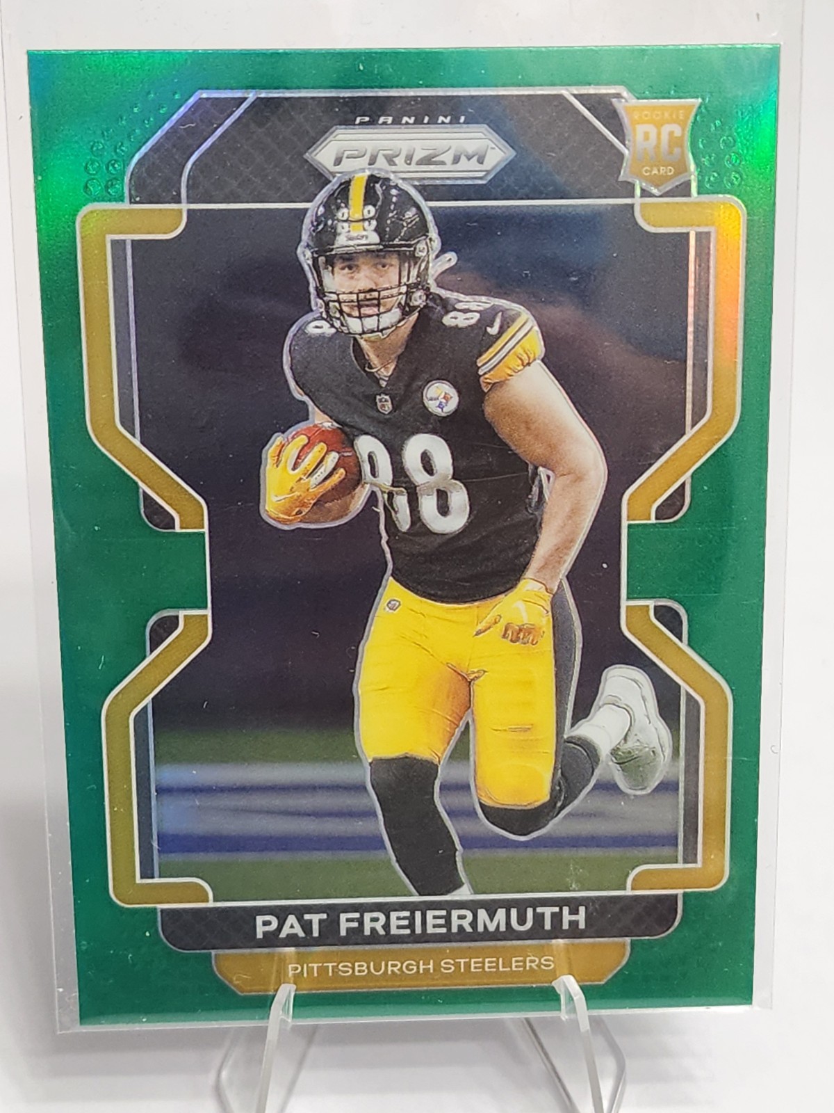 2021 Panini Prizm - Rookie Pat Freiermuth #362 Green Prizm (RC)