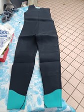 muta semi-stagna 5 mm unisex marca MARES completa di cappuccio, taglia M