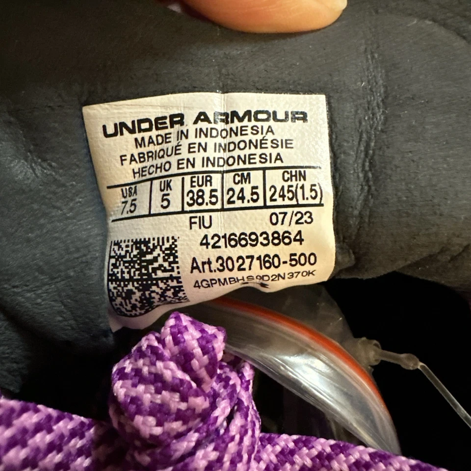 Under Armour Magnetico Elite 3 FG 足球鞋 兰花 3027160-500 Wmns 尺寸 7.5 — 第 4/4 张图片