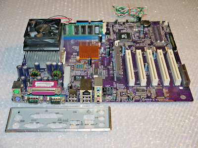 AMD Phoenix Bios Motherboard D-688 CPU, RAM, I/O Shield VT8235 ASI