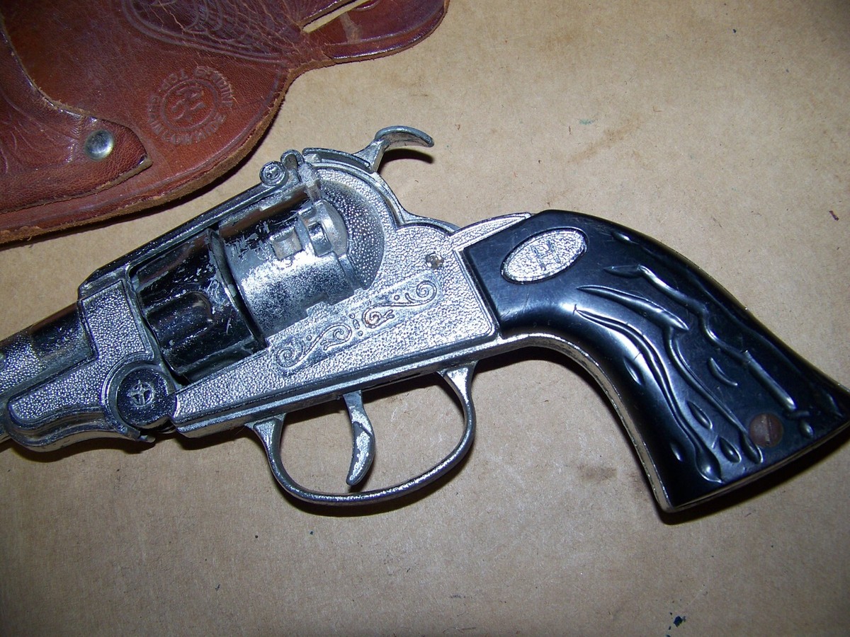Vintage Cap Gun leslie henry old toy with leather holster | eBay