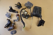 YAMAHA FZ400 FZ 400 46X 1984 set of various parts brackets lot body frame