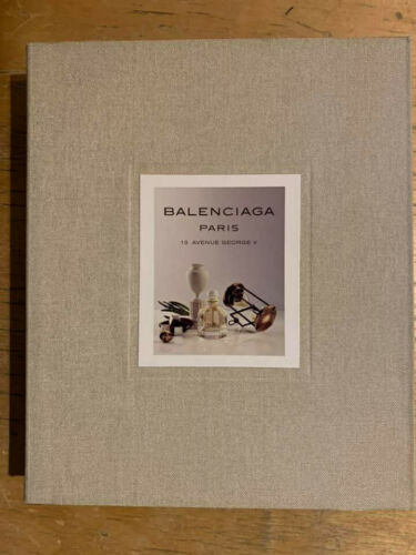Balenciaga Paris 10. Avenue George V 3 Bände Buchset - Bild 3 von 6