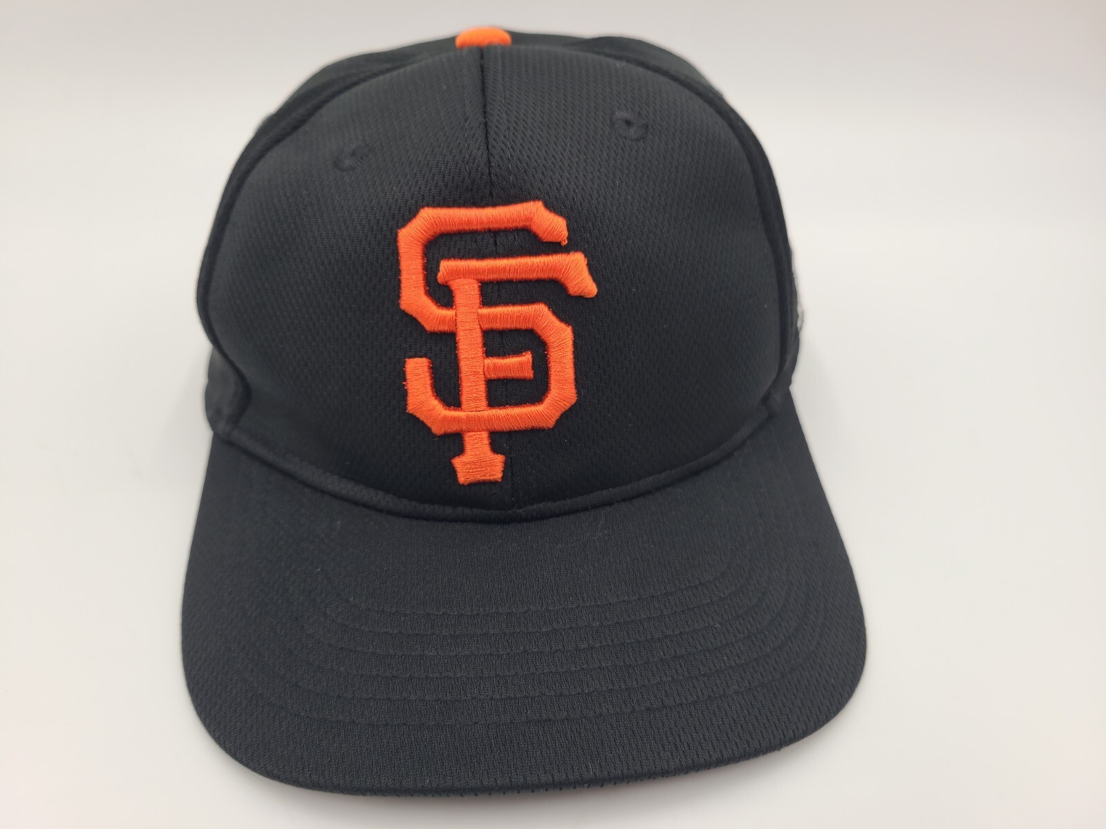 Youth SF Giants MLB Adjustable Cap for Boys & Girls in Black