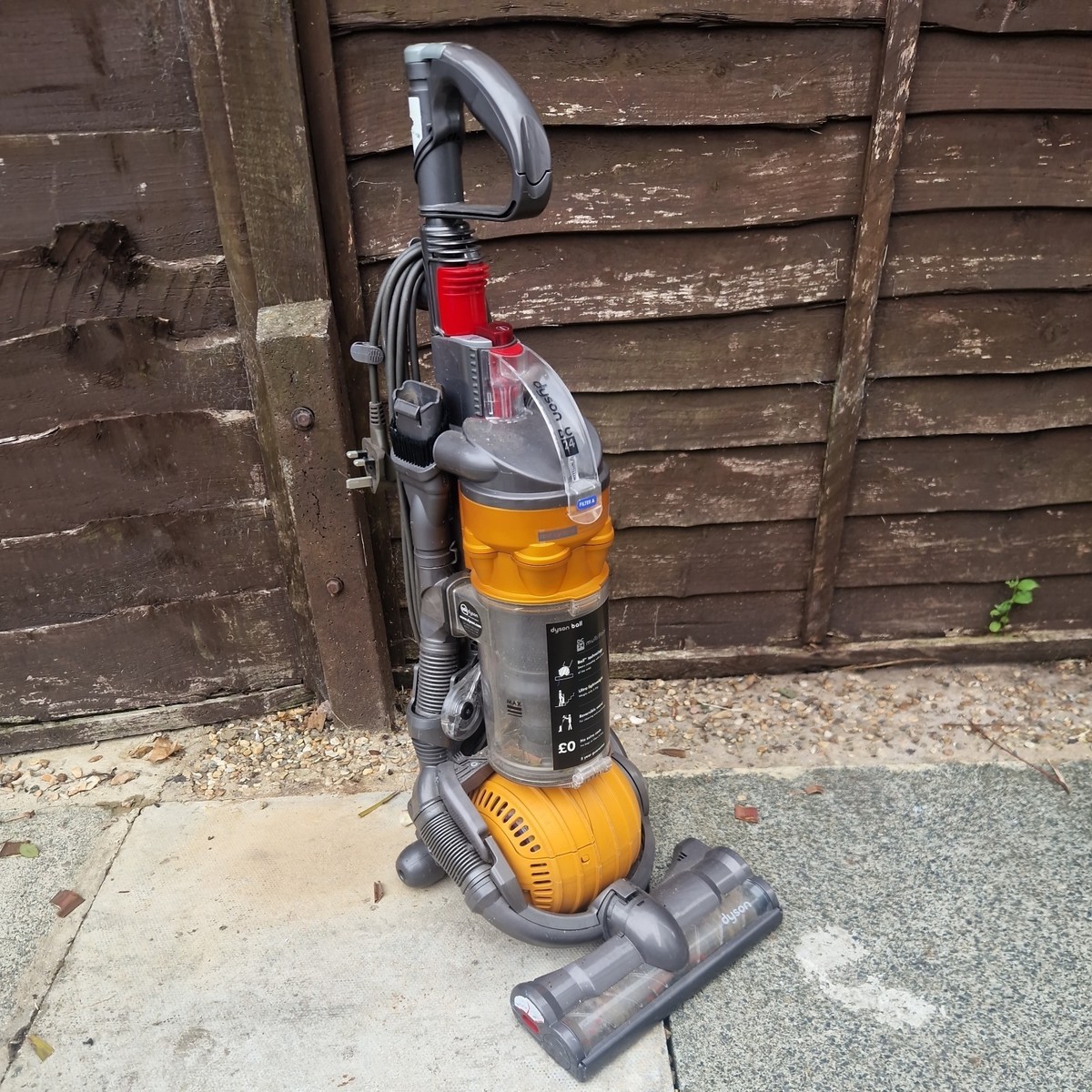 Dyson DC24 キャニスター掃除機 オレンジ Dyson DC24 キャニスター掃除機 オレンジ ダイソン DC24 motorhead