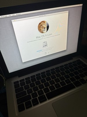 Apple MacBook Pro A1278 13.3'' i5 2.3GHz 4GB 500GB HDD Mac OS X Lion