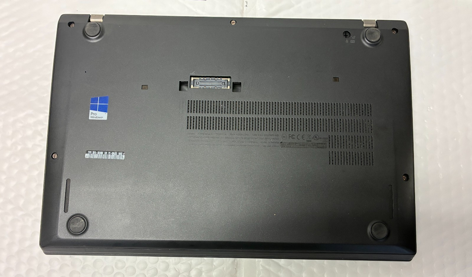 Lenovo ThinkPad T460S, 14-Inch Laptop, with Intel Core i5 6th Gen.