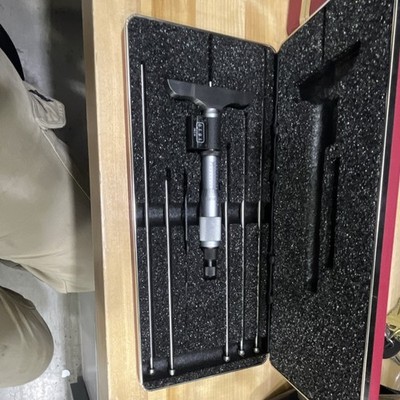 Mitutoyo Depth Micrometer 129-132 Mechanical 0-4 in Range 0.001 in Resolution