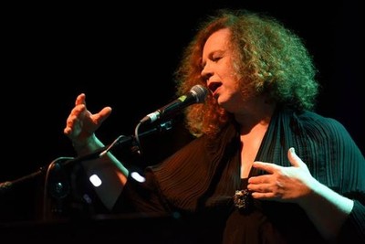 Singer Sarah Jane Morris Performing At The South Coast Jazz Festiv- Old Photo 1