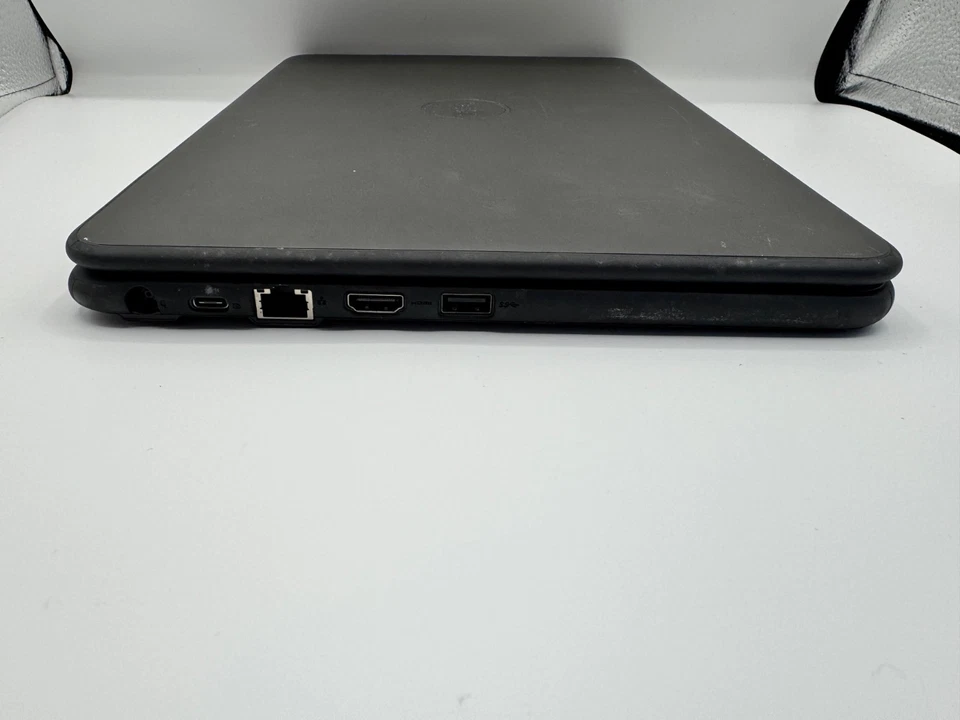 Dell Latitude 3310 · i3-8145U · 4GB · 128GB, photo 4 of 5