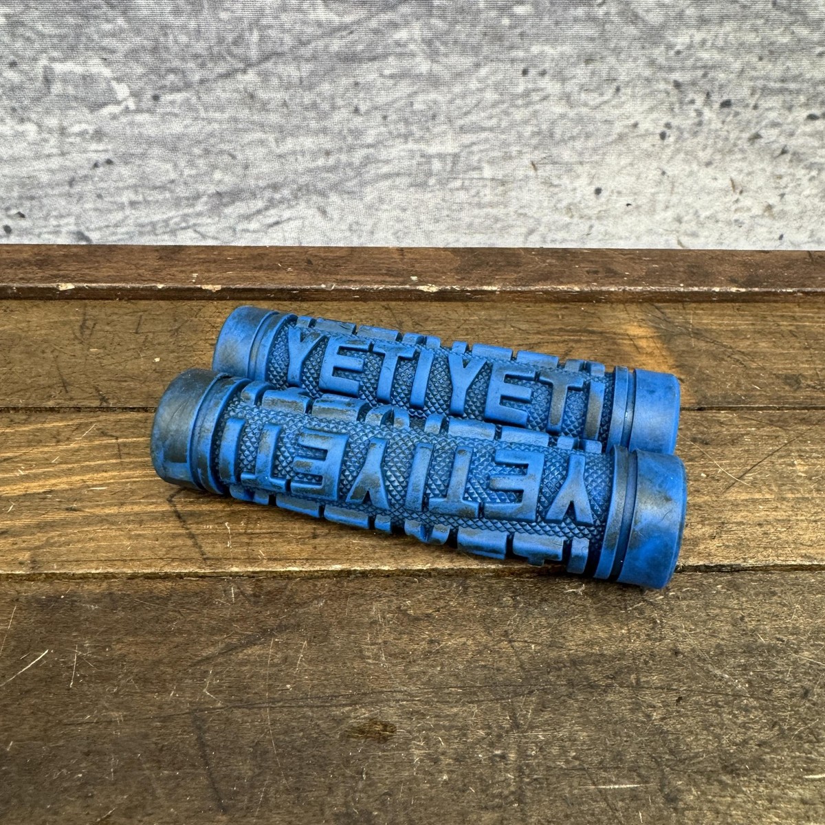 Vintage Yeti Handlebar Grips Blue Pair Rubber Slip-On 90s MTB