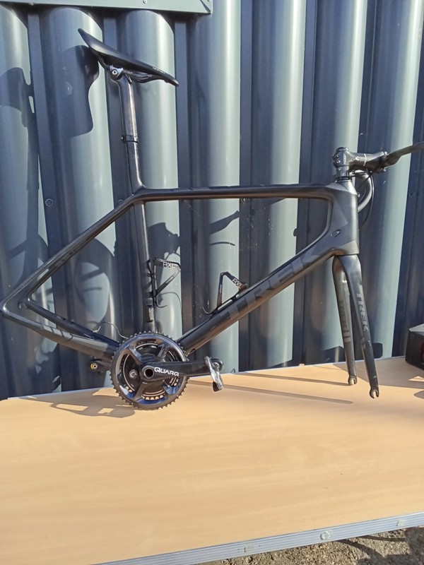 Trek Madone 7 Series 58cm Carbon Frameset Bars Stem Saddle Seatpost