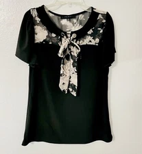 Boutique Shirt Womens Size Small Black Short Sleeve Dressy Floral Tie Blouse