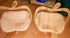 Oh Nuts Bonnie And Pop Brown Wooden Apple Shaped Collapsible Basket lot of 2