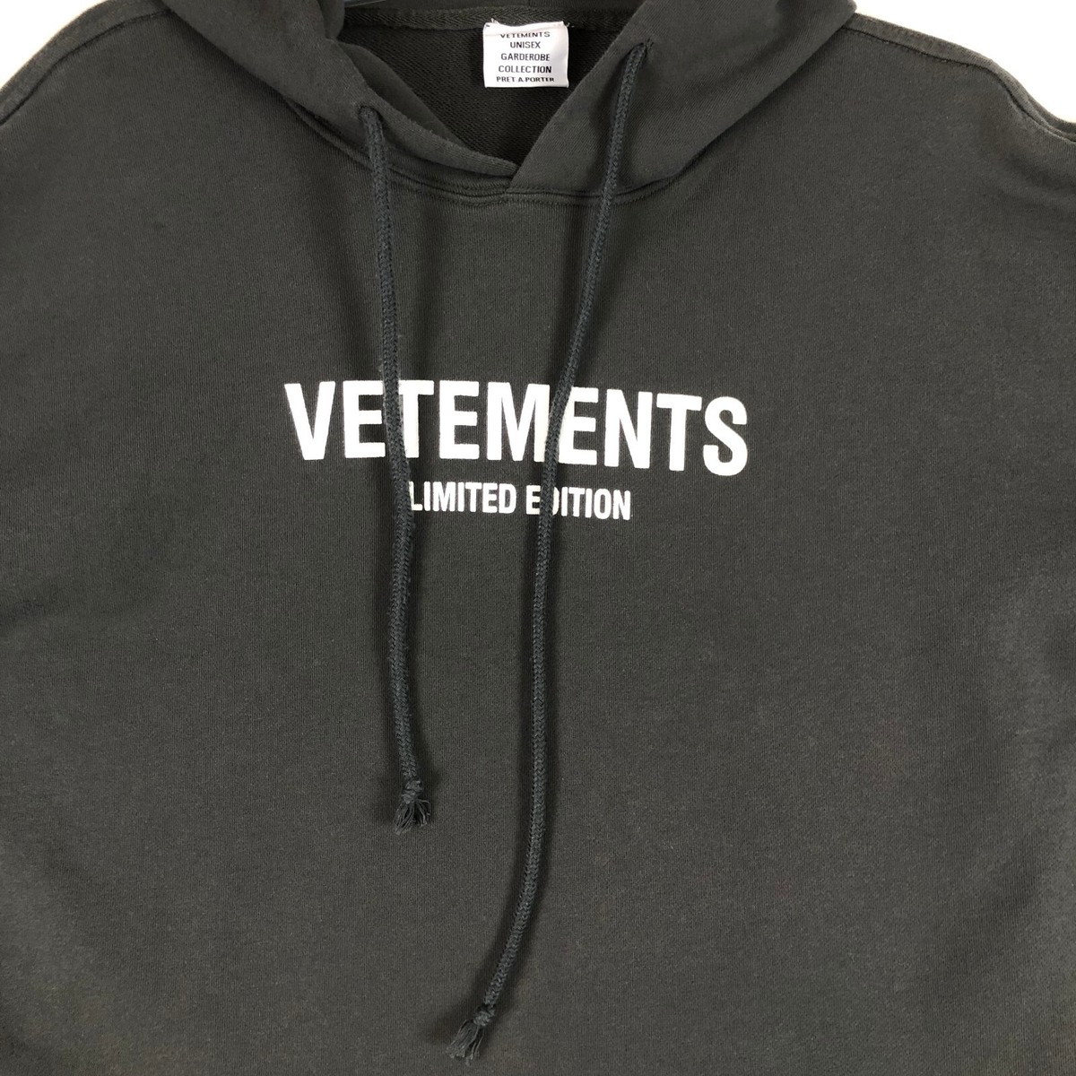 【関税込み】VETEMENTS ブラック Limited Edition Logo フーディ SS24-BLU034-99X_F0.jpg?v=