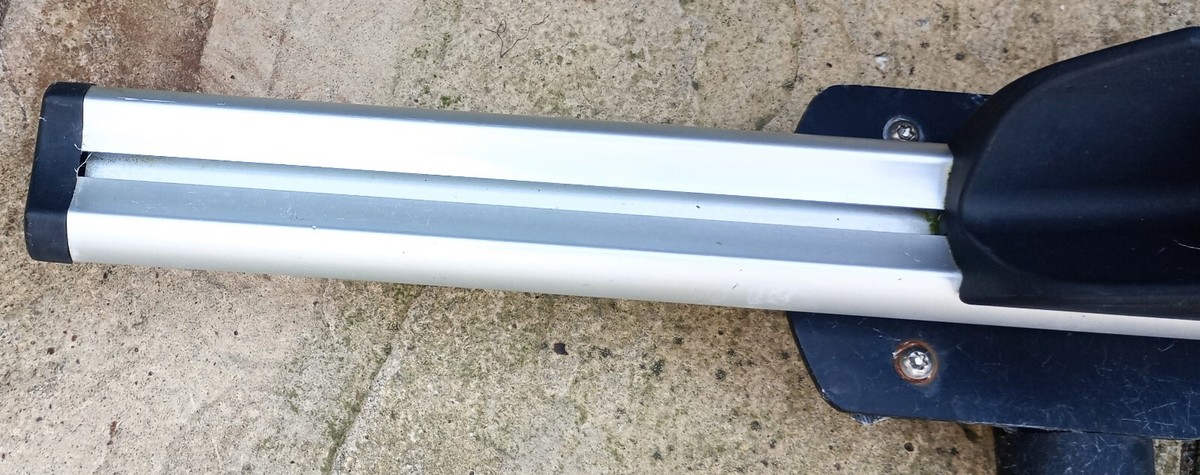 Support Pour Bici BMW - Pièce Originale OEM 82720137716 - Neuf Sans Emballage