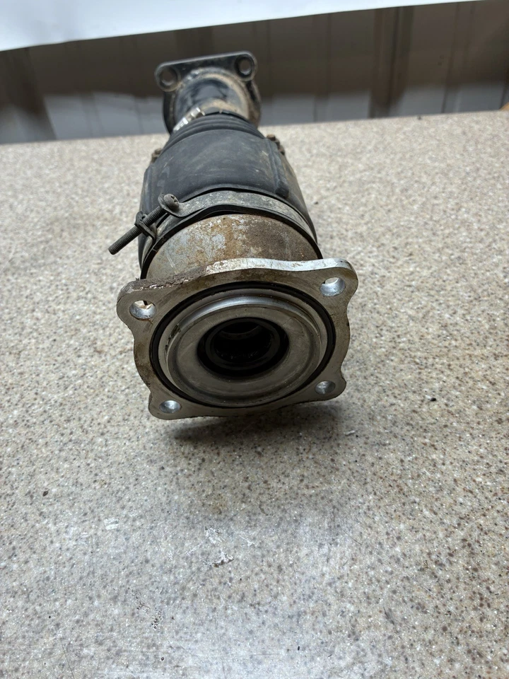 Kawasaki KLF220 2000 Bayou 220 250 KLF250 eje de transmisión trasero carcasa conjunta Foto 2 de 4