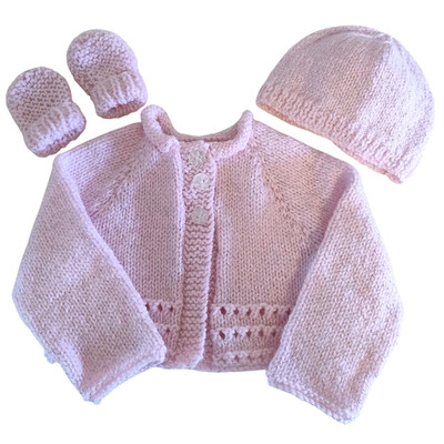 Baby Mädchen rosa glitzernde kleine Spitzen Strickjacke Mütze Fäustlinge 0-3 Neugeborene handgestrickt