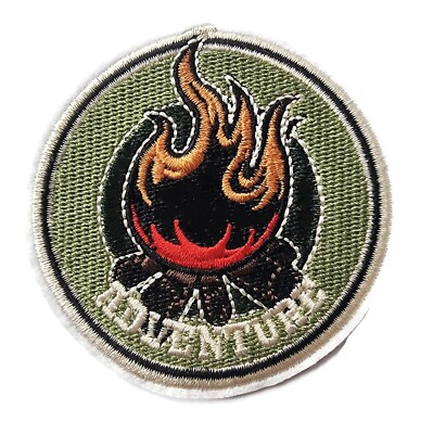 Bestickter Aufnäher Abenteuer Camping Wildes Lagerfeuer Wildnis Trekking Bügelbild
