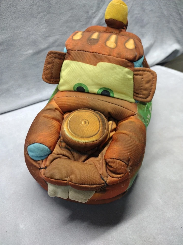 Camión de remolque de felpa suave Mattel Disney Pixar Cars Talking & Joking Tow Mater funciona Foto 3 de 4