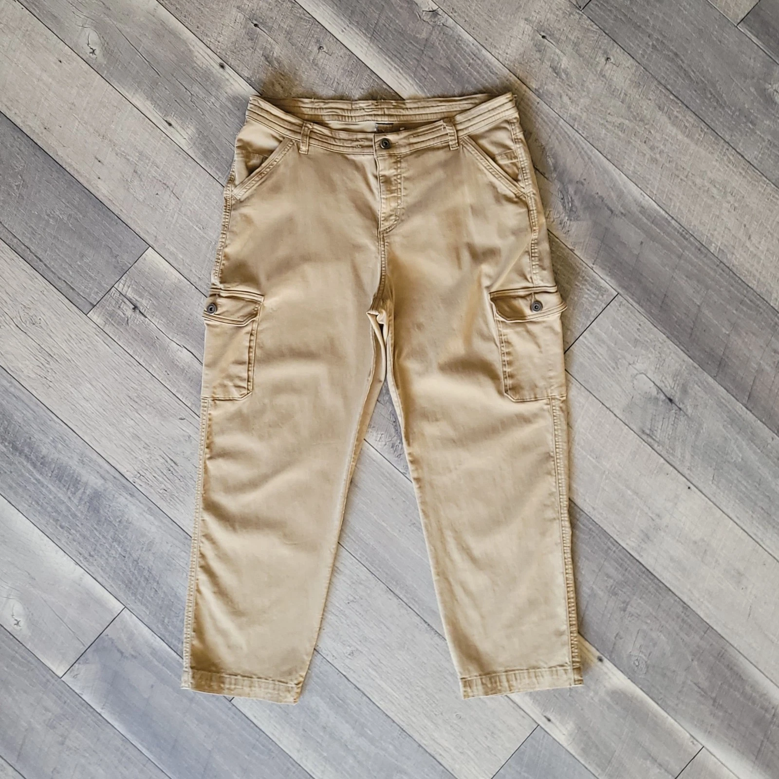 Kuhl Cargo Pants 34x27 Tan Sand Stretch Canvas Utility Hiking Workwear