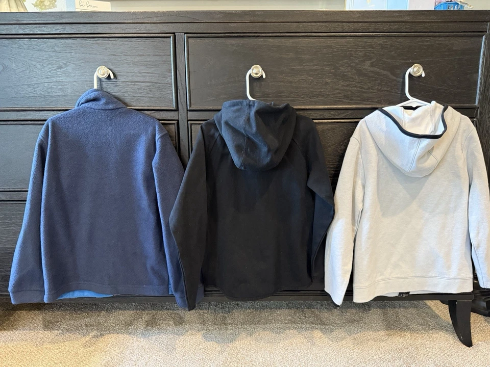 NUEVO SIN ETIQUETAS LOTE DE 3 SUDADERAS CON CAPUCHA NIÑO Y COLUMBIA POLAR CREMALLERA TALLA M (8) Foto 2 de 4