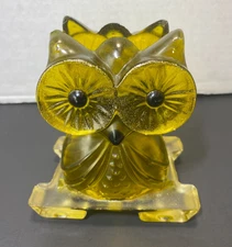 Vintage 1970s Avocado Green Acrylic Brass Tone Owl Napkin Holder