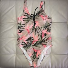 New Stunning Gorgeous Pink By Victoria s Secret One Piece Swimsuit Pink Medium