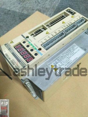 One   Servo Driver R88D-WT08H-R1 #F19