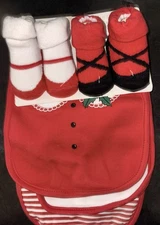 Little Treasure Baby 5 Pieces Set Bibs and Socks Christmas 0-9 Months Santa New